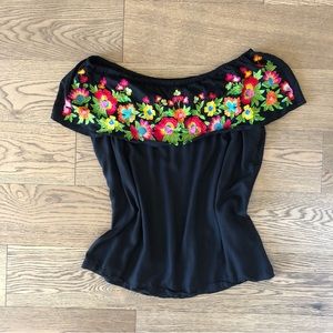 Mexican Off-the-shoulder Embroidered Blouse